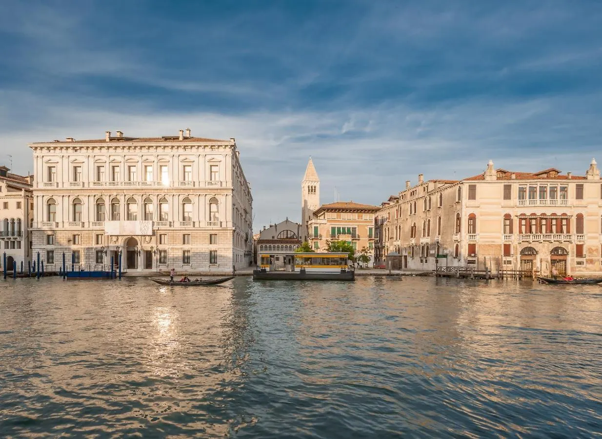 Casa Canal Venise 0*,  Italie